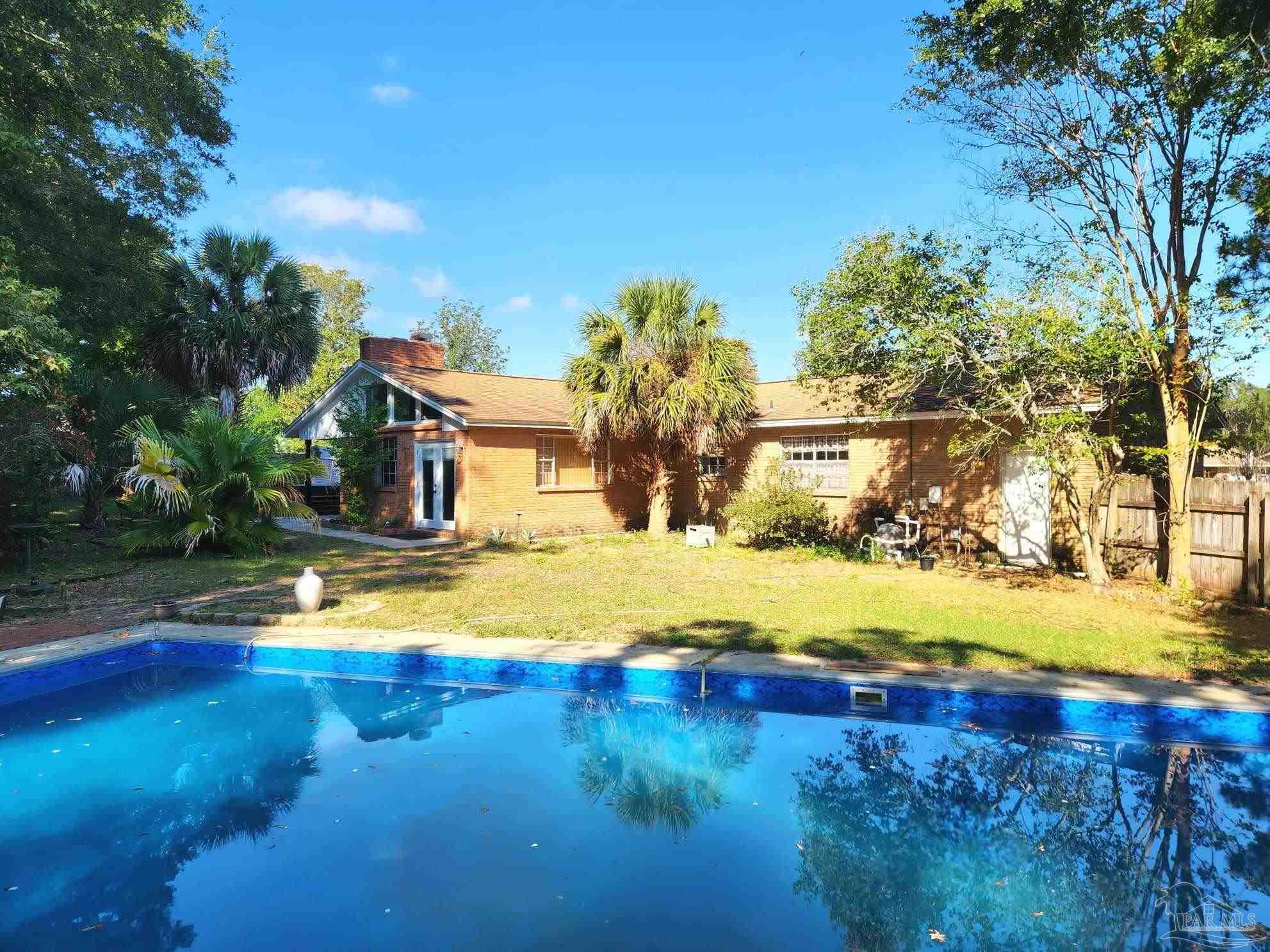 5600 Adelyn Road Pensacola, FL 32504 - Photo 15 of 34 Gallery Image 15