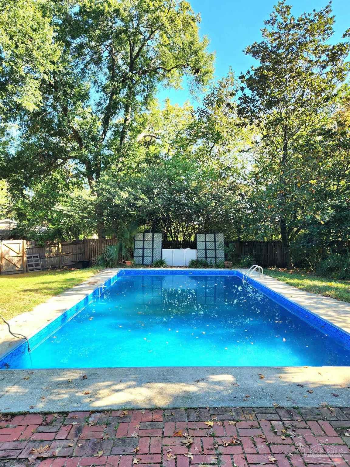 5600 Adelyn Road Pensacola, FL 32504 - Photo 2 of 34 Gallery Image 2