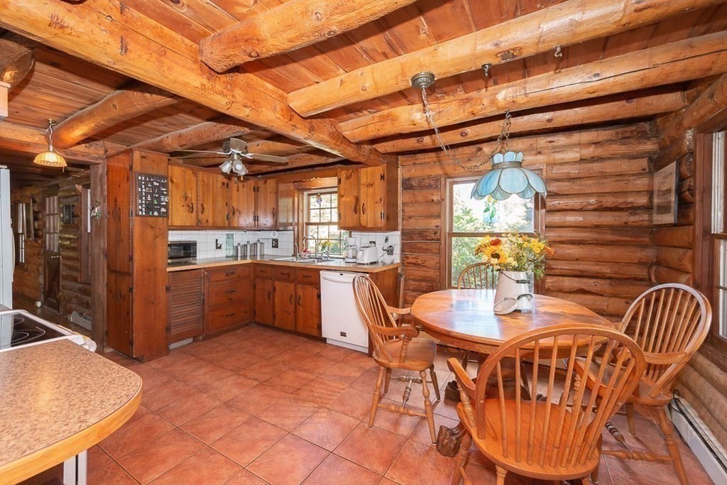 19 Newton Road Amesbury, MA 01913 - Photo 15 of 42