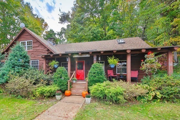 19 Newton Road Amesbury, MA 01913 - Photo 2 of 42