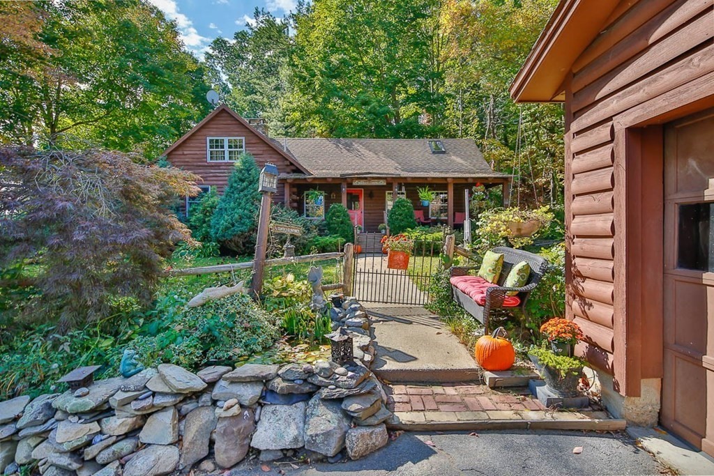 19 Newton Road Amesbury, MA 01913 - Photo 35 of 42