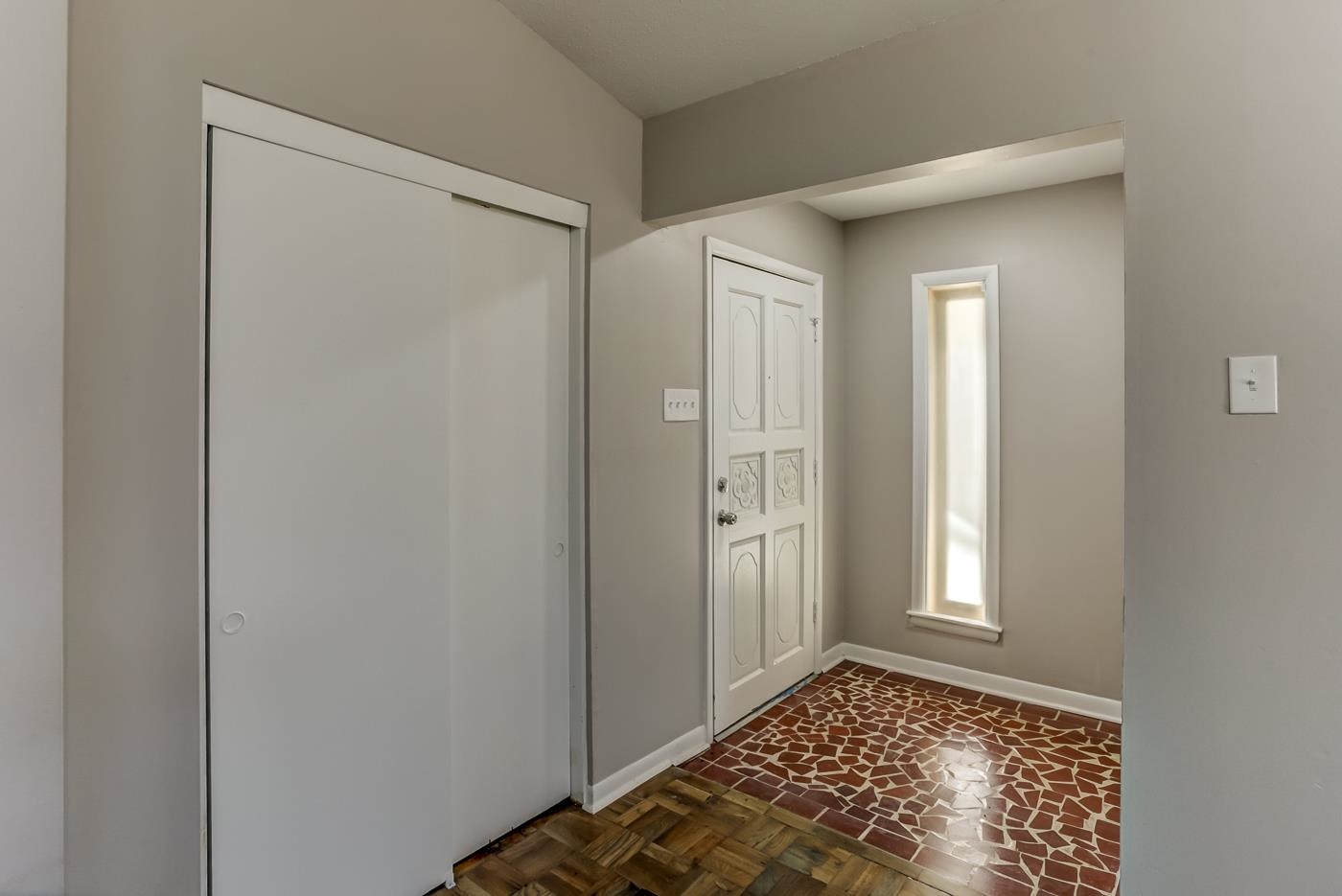 5244 Whitworth Road Memphis, TN 38116 - Photo 3 of 14 a view of an empty room