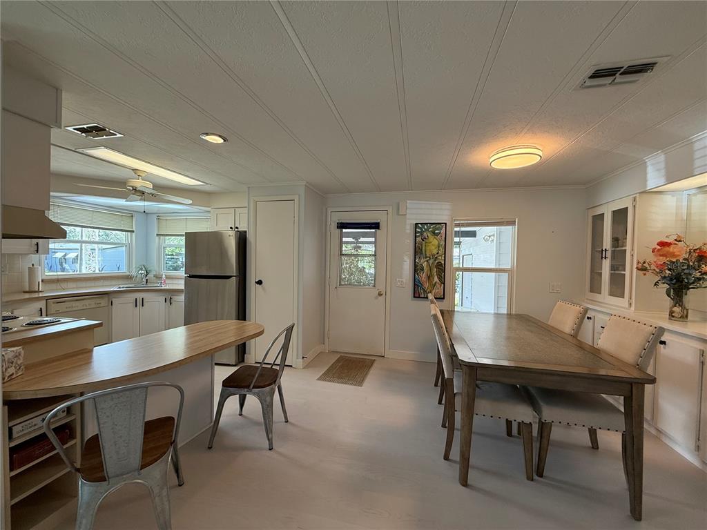 11 North Bobwhite Road Wildwood, FL 34785 - Photo 9 of 34