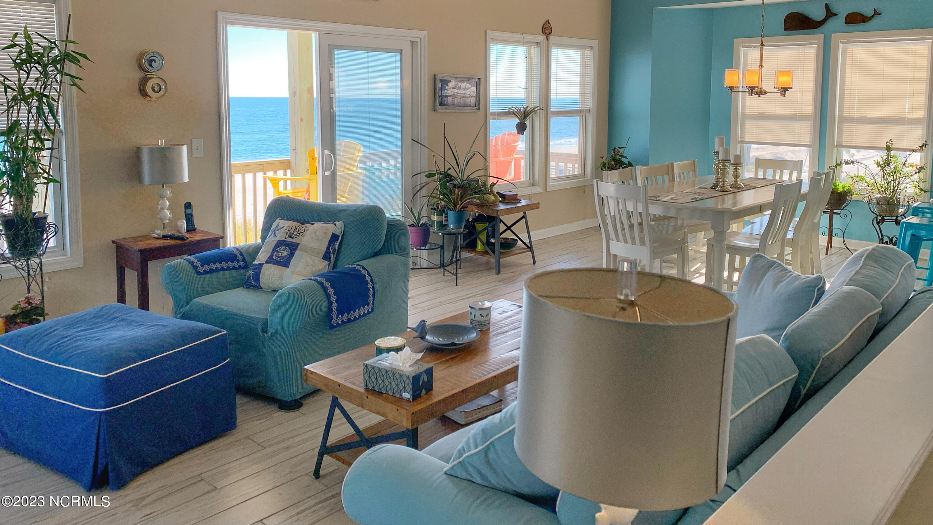 483 Topsail Road North Topsail Beach, NC 28460 - Photo 11 of 38 Family room