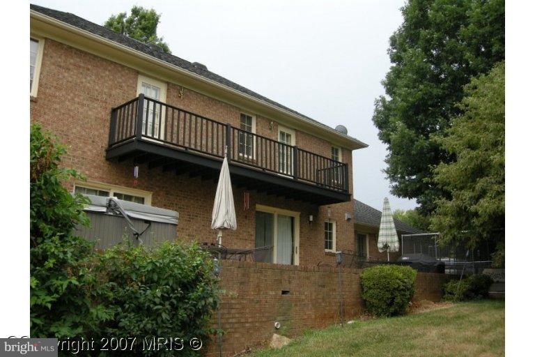 5282 Pond Mountain Road Broad Run, VA 20137 - Photo 3 of 30 Exterior (Rear)
