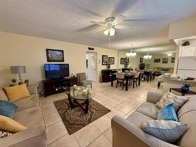 $159,000 | 5300 Washington Street, Unit 309M, Hollywood, FL 33021