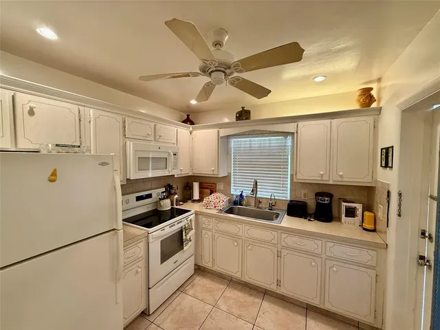 $159,000 | 5300 Washington Street, Unit 309M, Hollywood, FL 33021