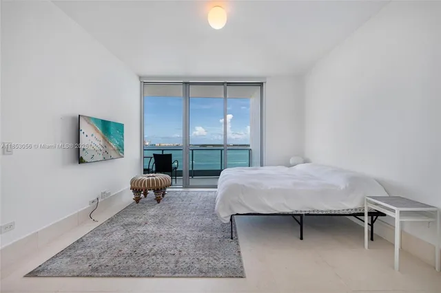$9,000 | 1331 Brickell Bay Drive, Unit 1703, Miami, FL 33131