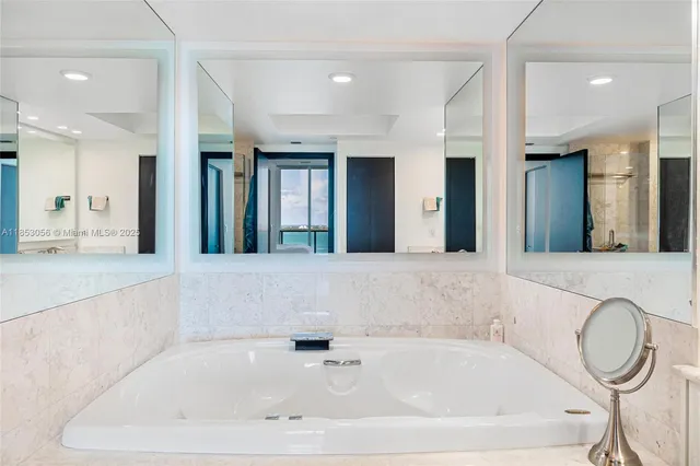 $9,000 | 1331 Brickell Bay Drive, Unit 1703, Miami, FL 33131