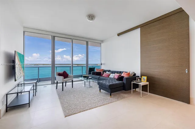 $9,000 | 1331 Brickell Bay Drive, Unit 1703, Miami, FL 33131