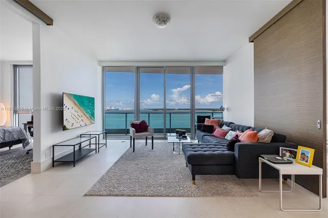 $9,000 | 1331 Brickell Bay Drive, Unit 1703, Miami, FL 33131