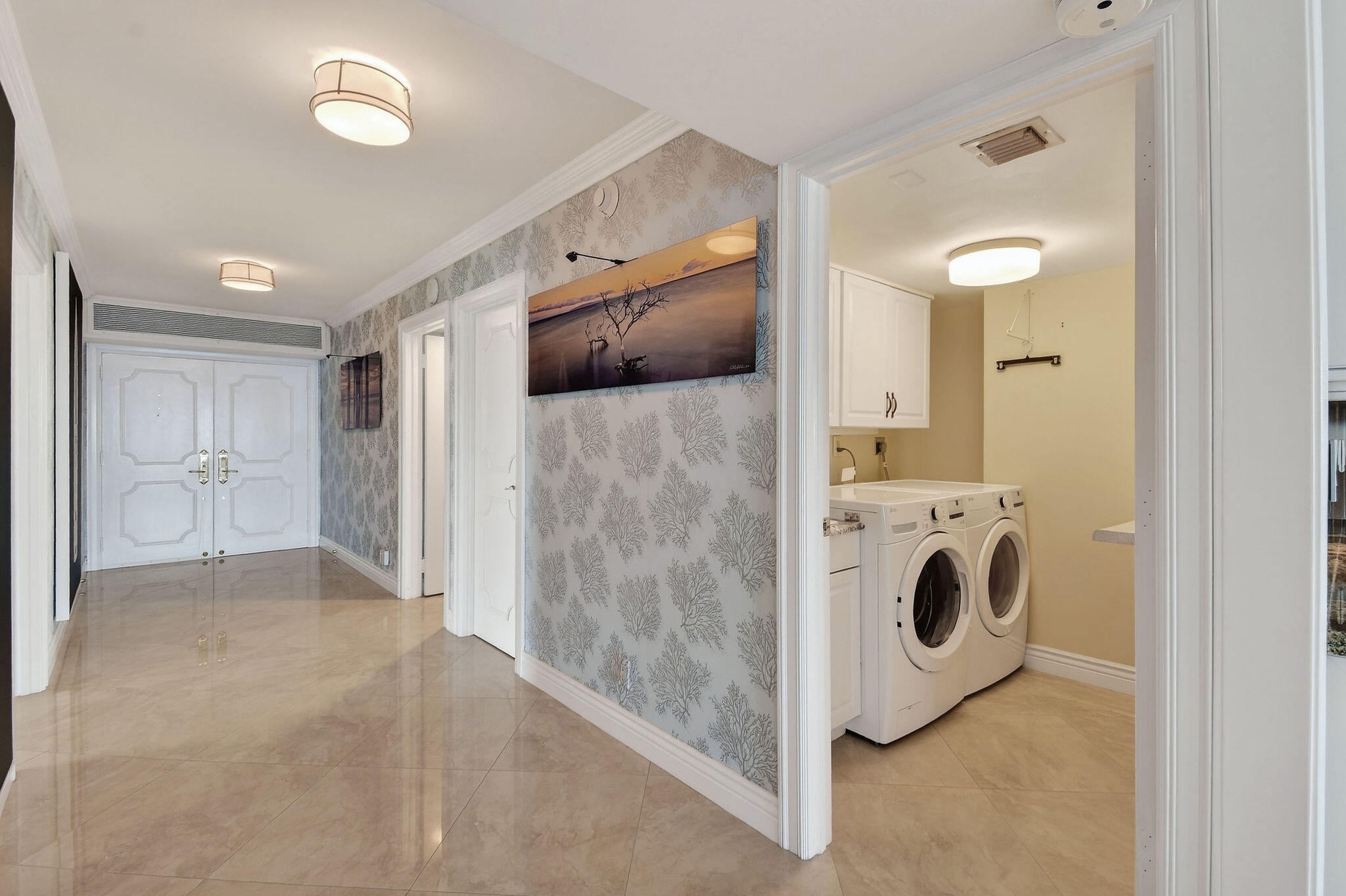 5380 North Ocean Drive, Unit 22I Singer Island, FL 33404 - Photo 27 of 48 5380NOceanDr#22i(42)