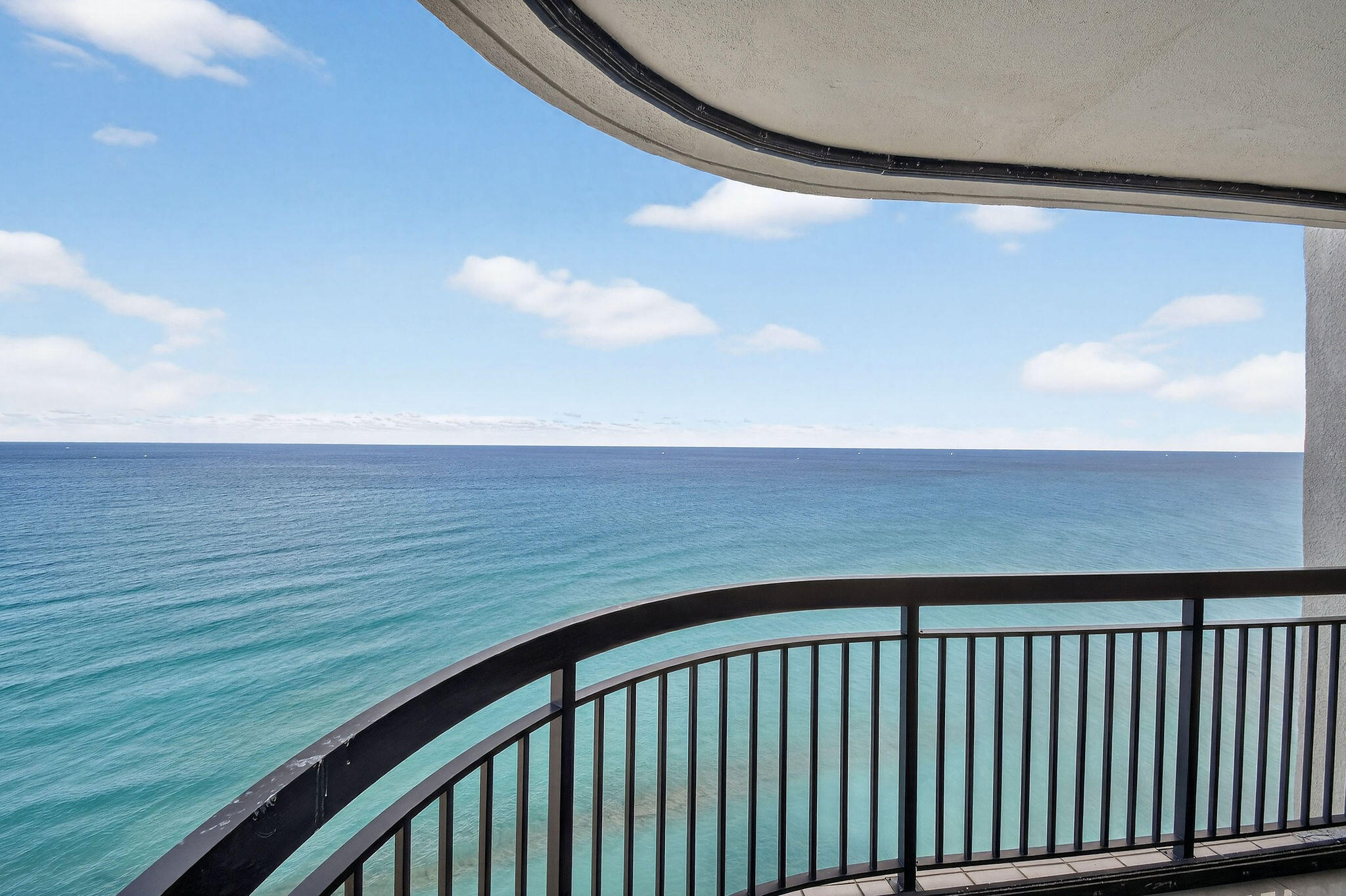 5380 North Ocean Drive, Unit 22I Singer Island, FL 33404 - Photo 31 of 48 5380NOceanDr#22i(49)