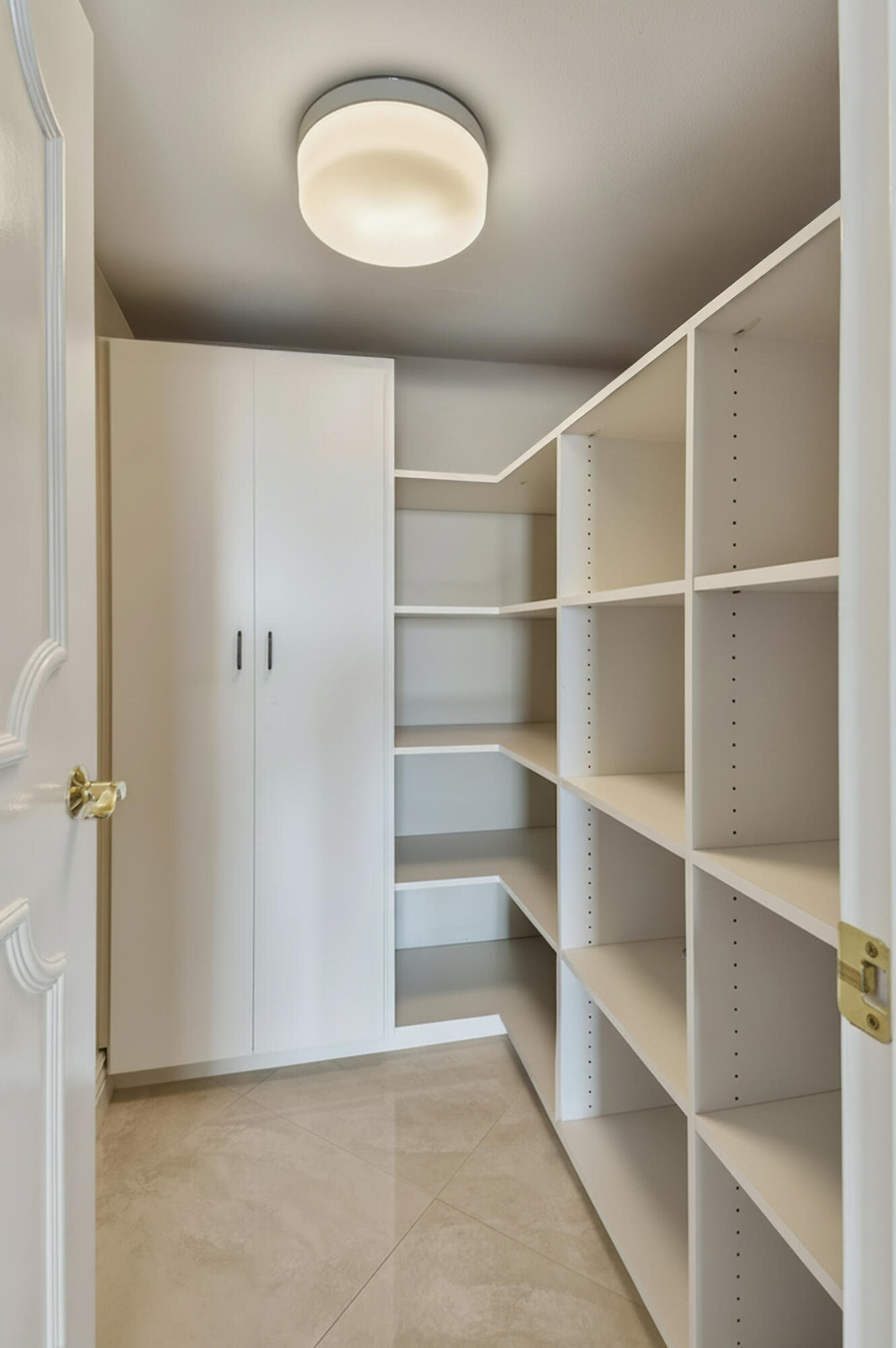 5380 North Ocean Drive, Unit 22I Singer Island, FL 33404 - Photo 35 of 48 5380 N Ocean Dr #22i (57)a