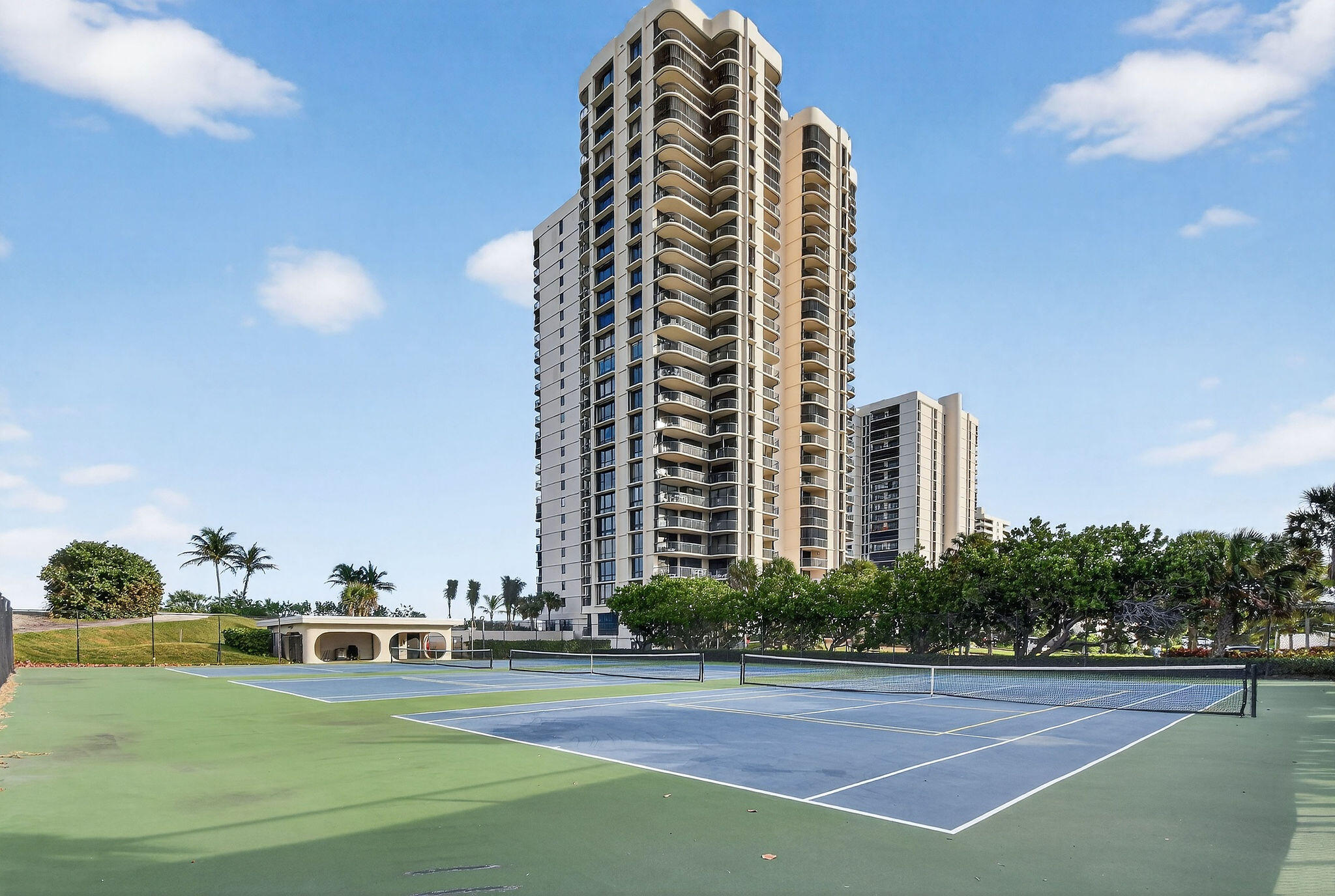 5380 North Ocean Drive, Unit 22I Singer Island, FL 33404 - Photo 45 of 48 5380NOceanDr#22i(69)