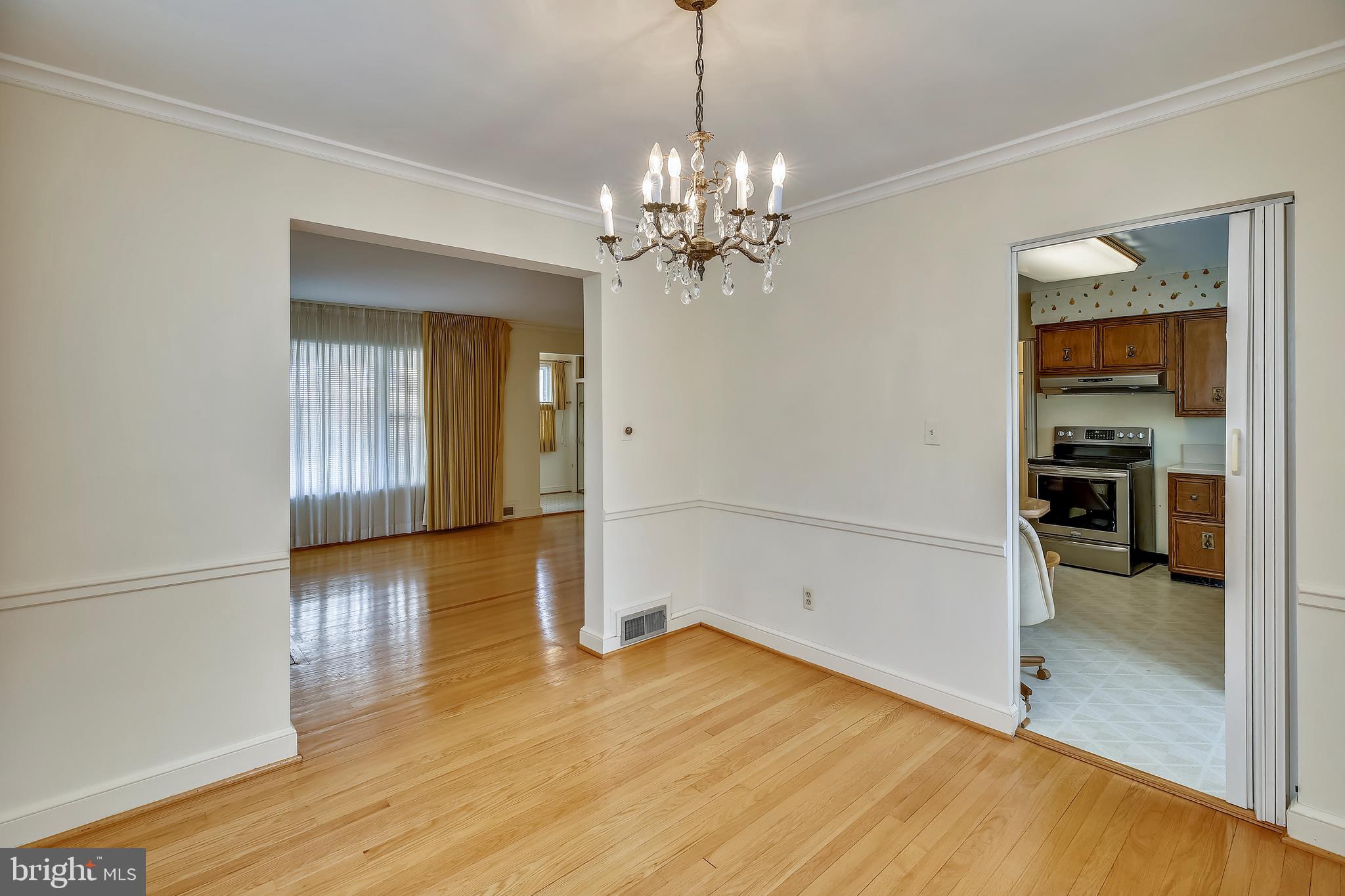 1426 Leegate Road Northwest Washington, DC 20012 - Photo 17 of 43 Gallery Image 17