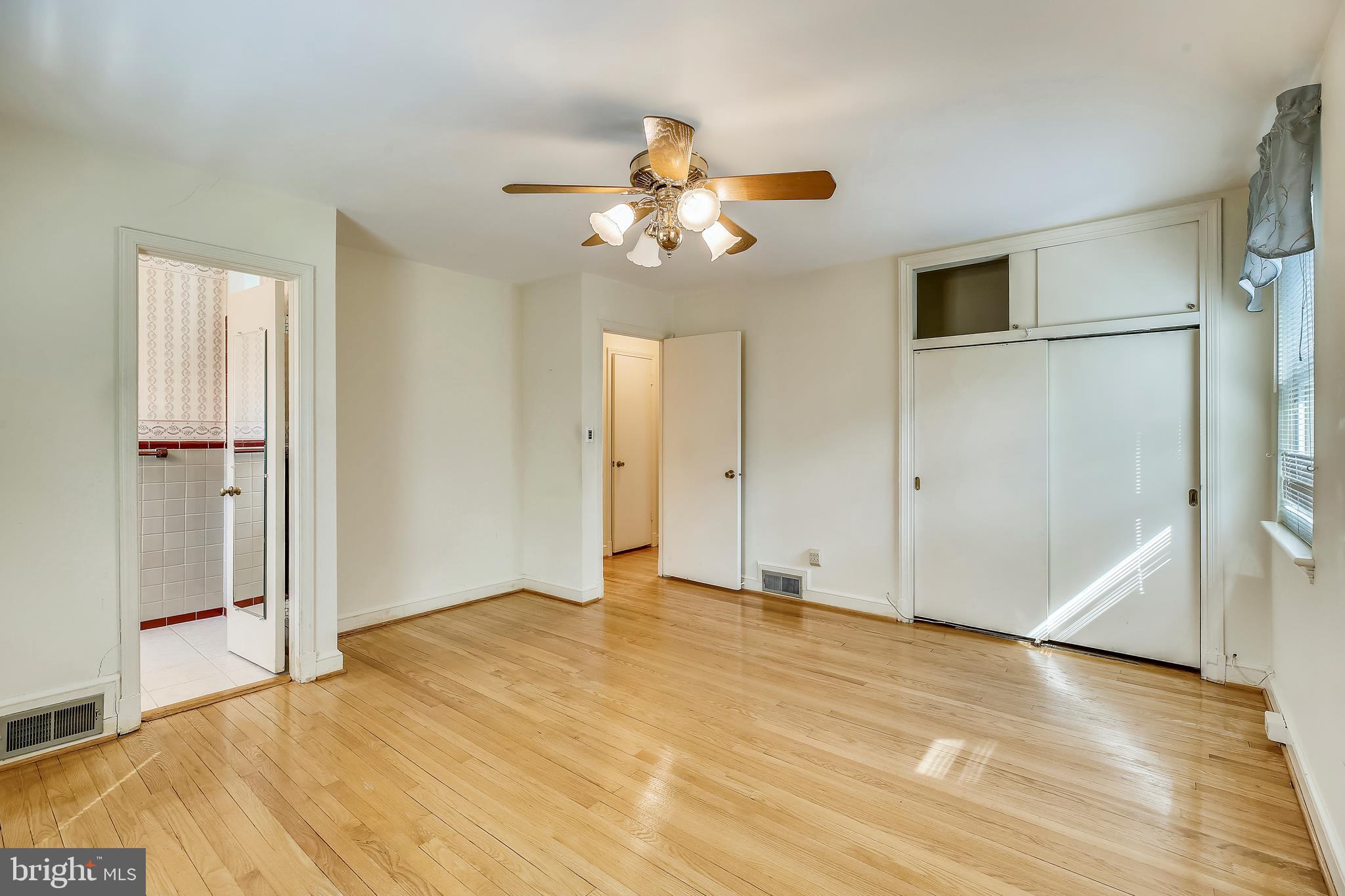 1426 Leegate Road Northwest Washington, DC 20012 - Photo 26 of 43 Gallery Image 26