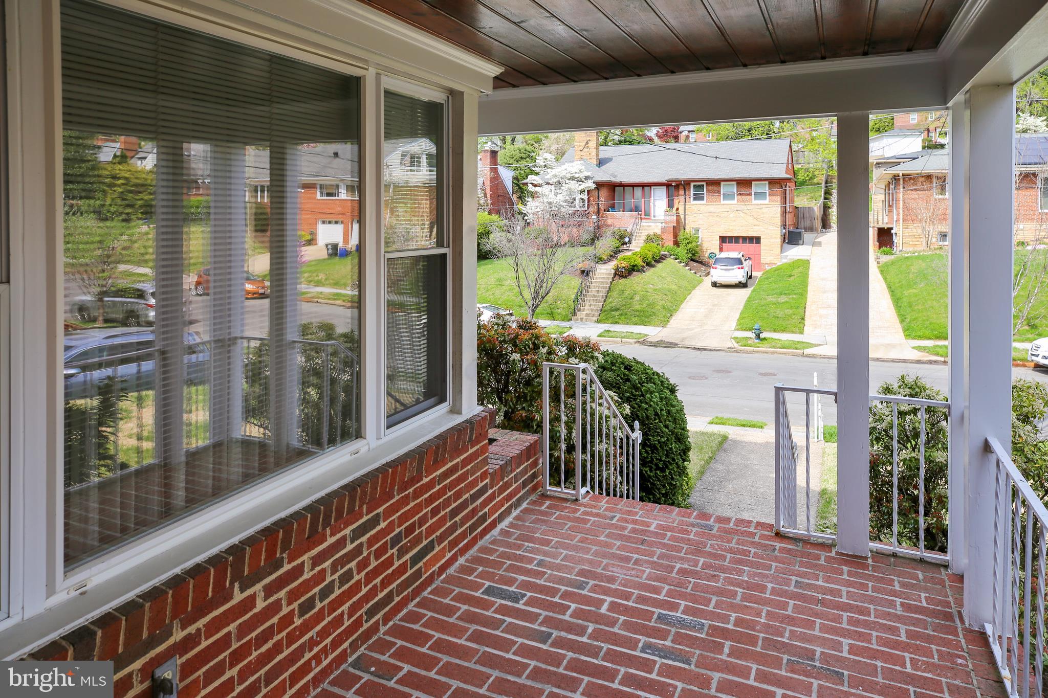 1426 Leegate Road Northwest Washington, DC 20012 - Photo 4 of 43 Gallery Image 4