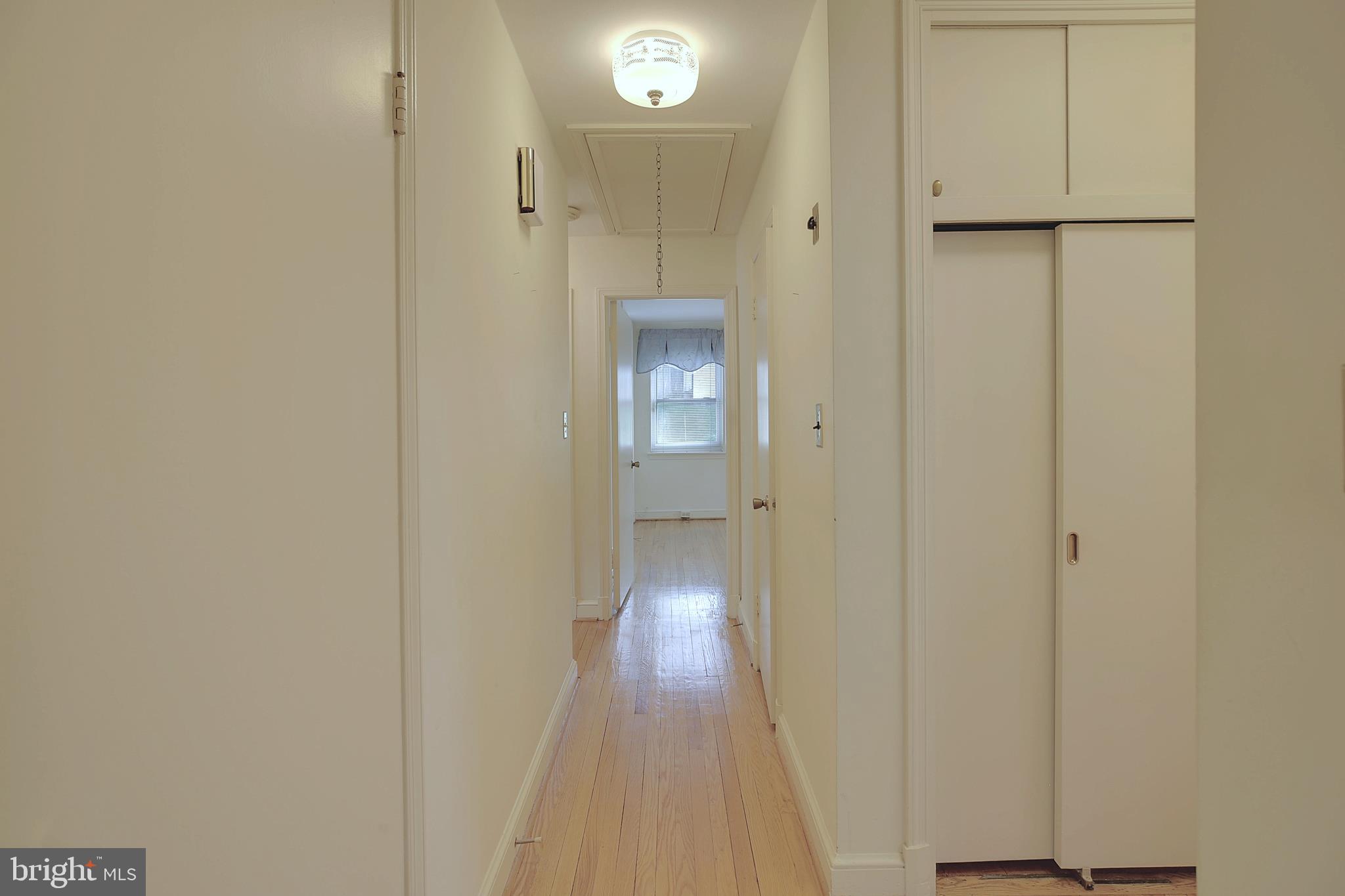 1426 Leegate Road Northwest Washington, DC 20012 - Photo 7 of 43 Gallery Image 7