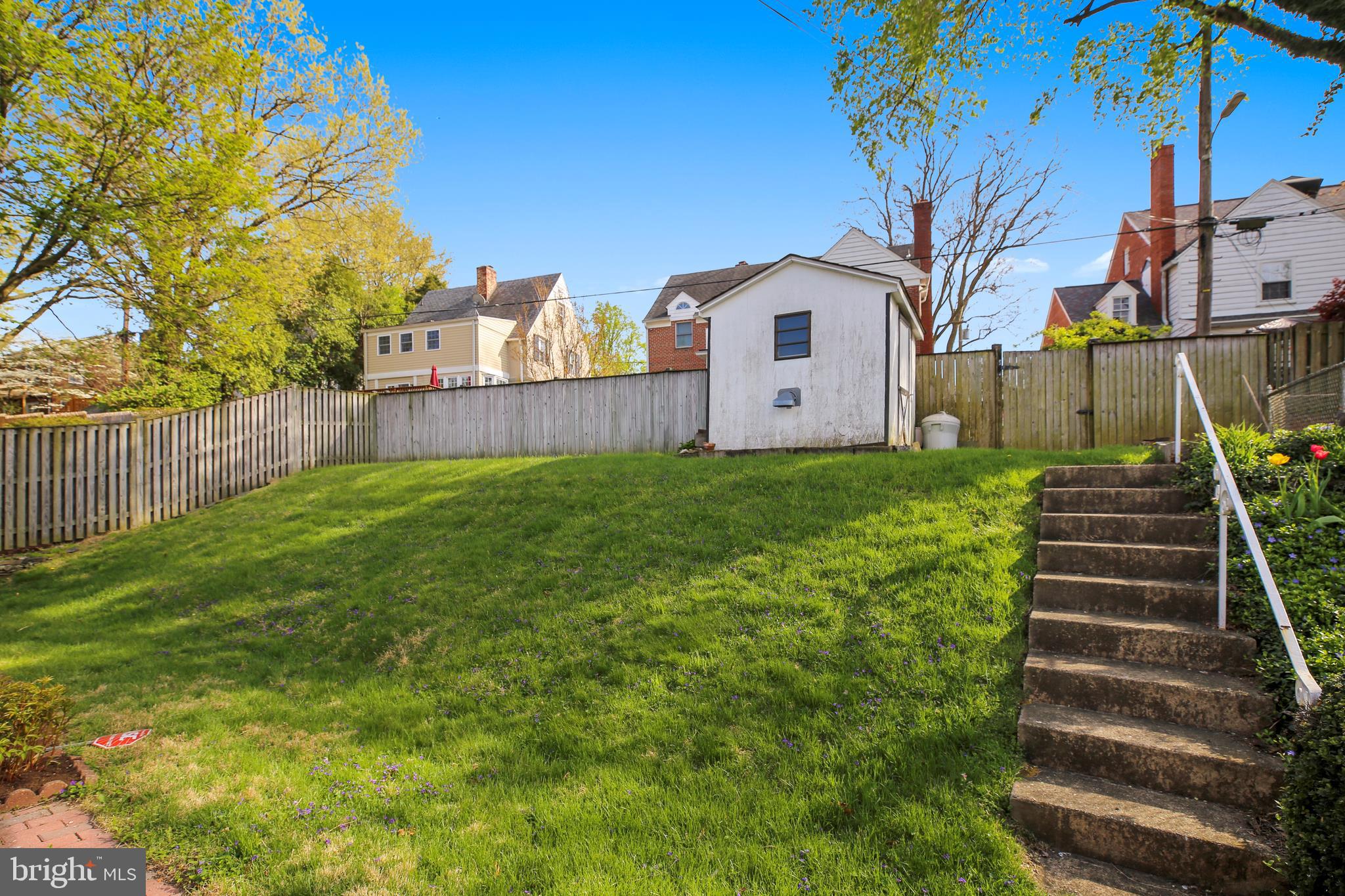 1426 Leegate Road Northwest Washington, DC 20012 - Photo 9 of 43 Gallery Image 9
