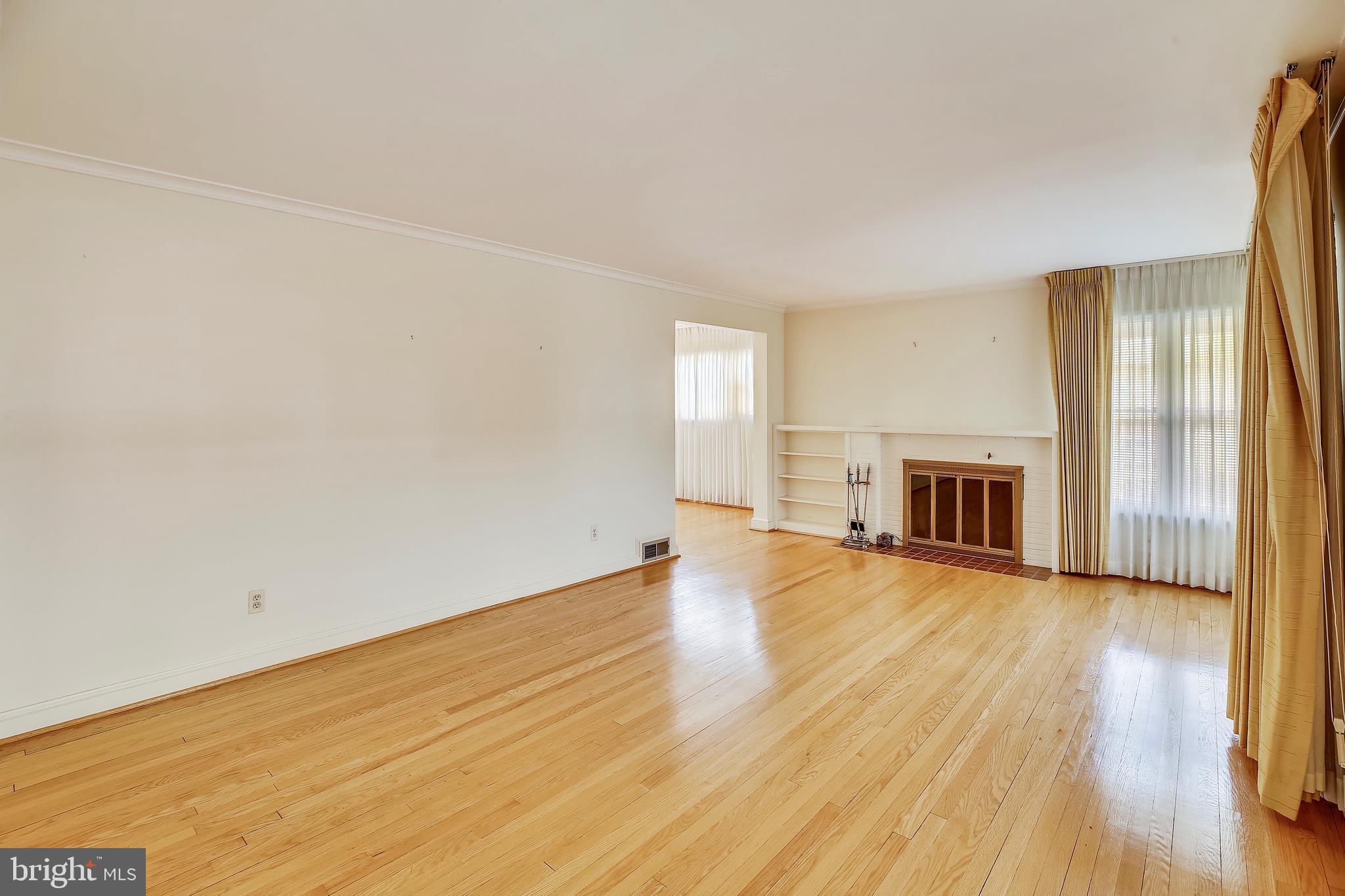 1426 Leegate Road Northwest Washington, DC 20012 - Photo 10 of 43 Gallery Image 10