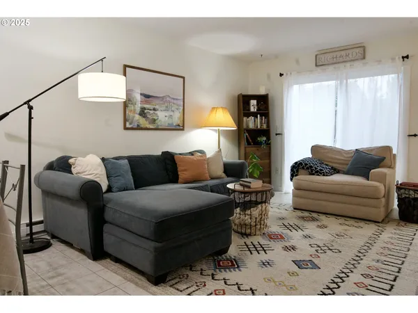 $265,000 | 28740 Southwest Parkway Avenue, Unit D4, Wilsonville, OR 97070