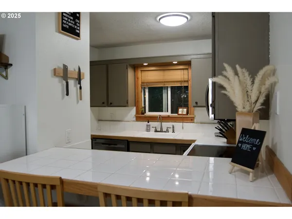 $265,000 | 28740 Southwest Parkway Avenue, Unit D4, Wilsonville, OR 97070