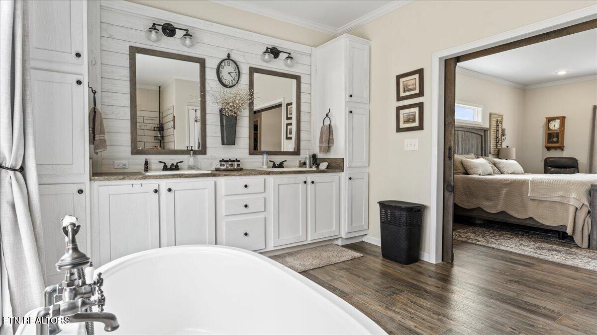 361 Walnut Creek Road White Pine, TN 37890 - Photo 20 of 43 21-Primary Bathroom