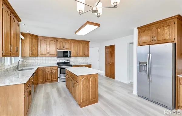 $513,000 | 15648 Sugarridge Court, Chesterfield, MO 63017
