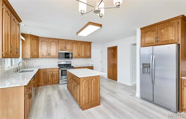 $513,000 | 15648 Sugarridge Court, Chesterfield, MO 63017