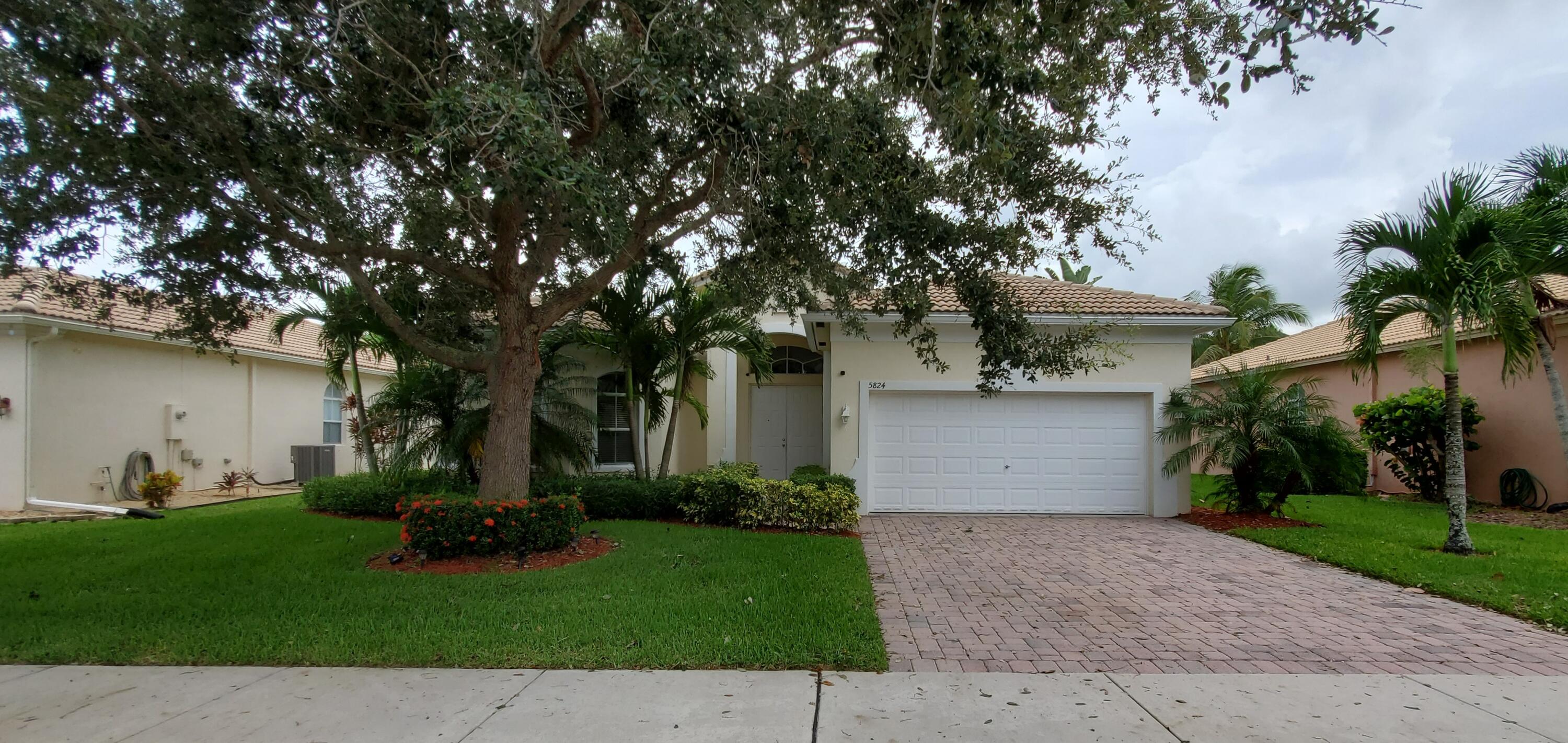 5824 Spanish River Road Fort Pierce, FL 34951 - Photo 2 of 61 Home77