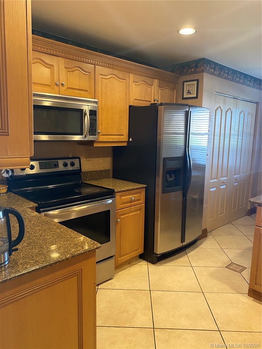 Marbella Park Hialeah, FL 33015 - Photo 9 of 29