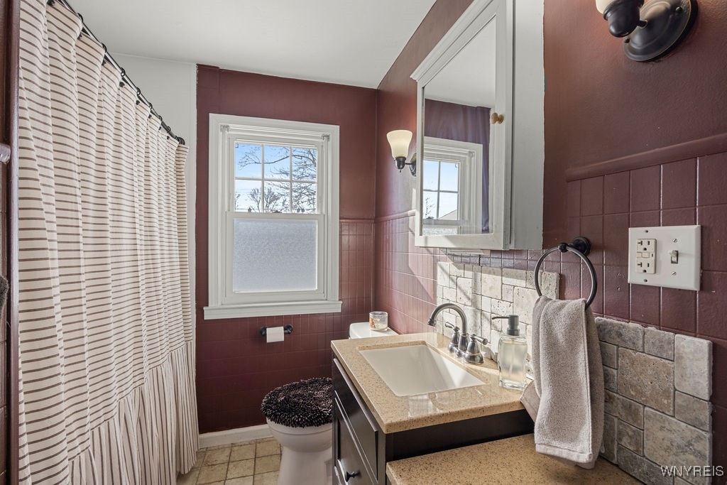 719 Moore Avenue Tonawanda Town, NY 14223 - Photo 11 of 20