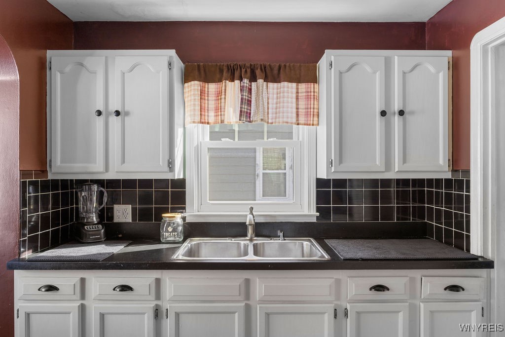 719 Moore Avenue Tonawanda Town, NY 14223 - Photo 7 of 20