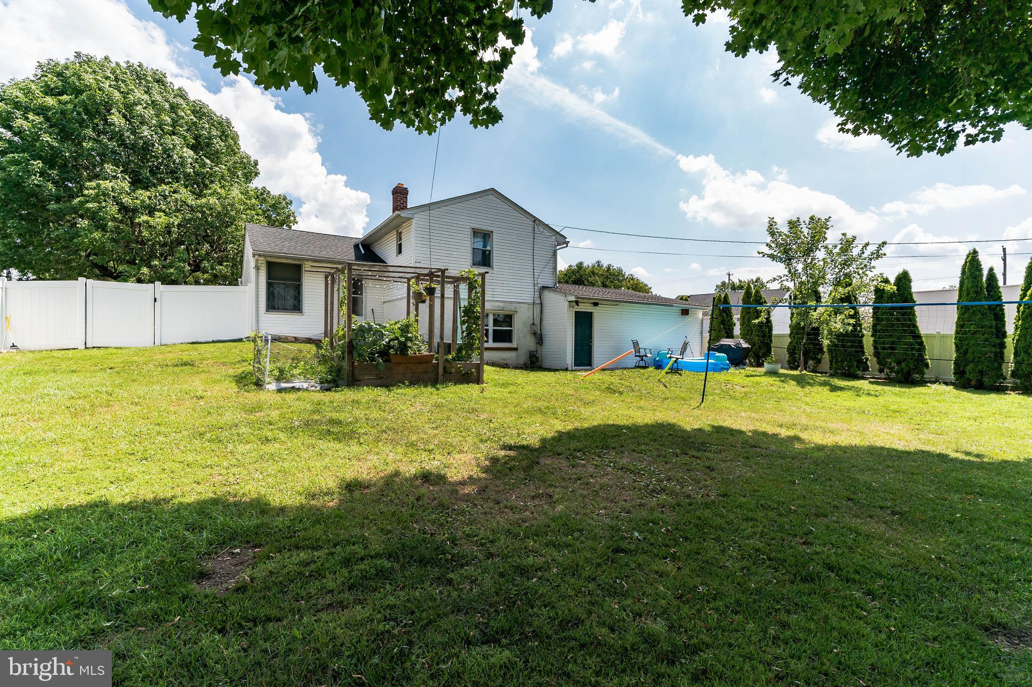 17 Miami Road Norristown, PA 19403 - Photo 29 of 39