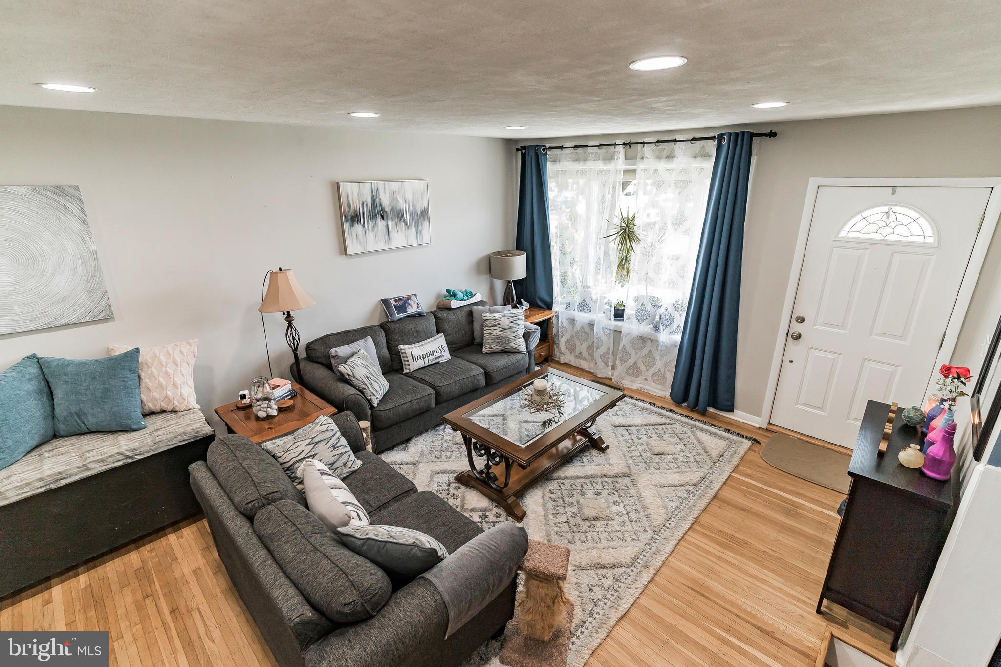 17 Miami Road Norristown, PA 19403 - Photo 4 of 39