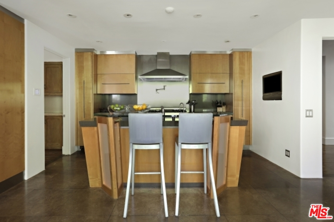 2841 Hutton Drive Beverly Hills, CA 90210 - Photo 17 of 43