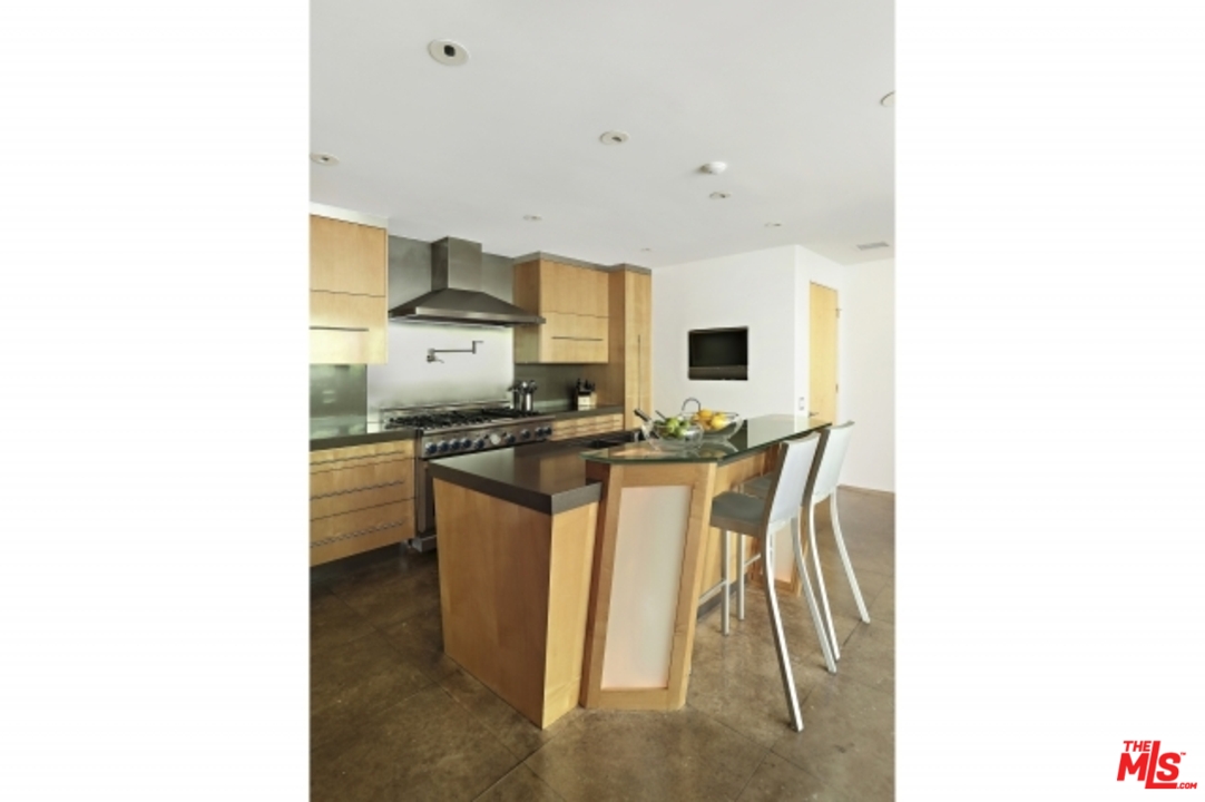 2841 Hutton Drive Beverly Hills, CA 90210 - Photo 18 of 43