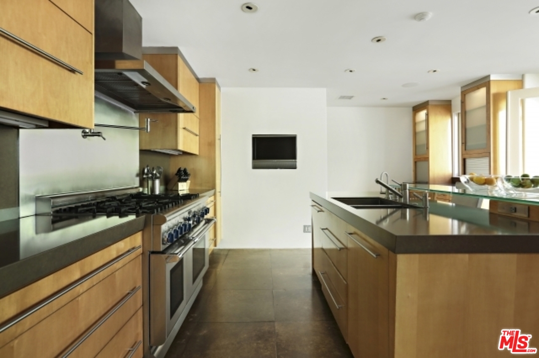 2841 Hutton Drive Beverly Hills, CA 90210 - Photo 19 of 43