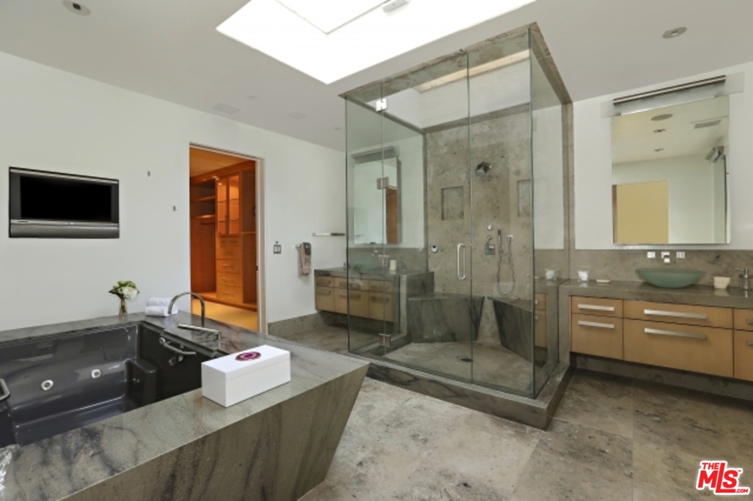 2841 Hutton Drive Beverly Hills, CA 90210 - Photo 25 of 43