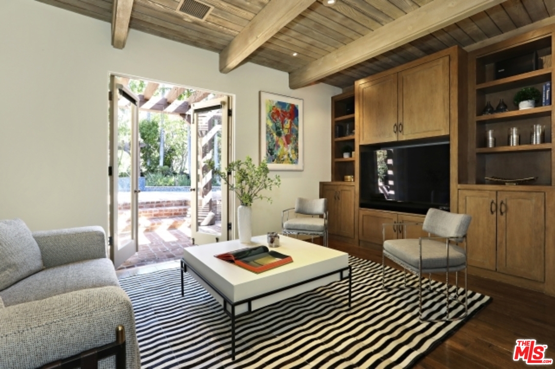 2841 Hutton Drive Beverly Hills, CA 90210 - Photo 33 of 43