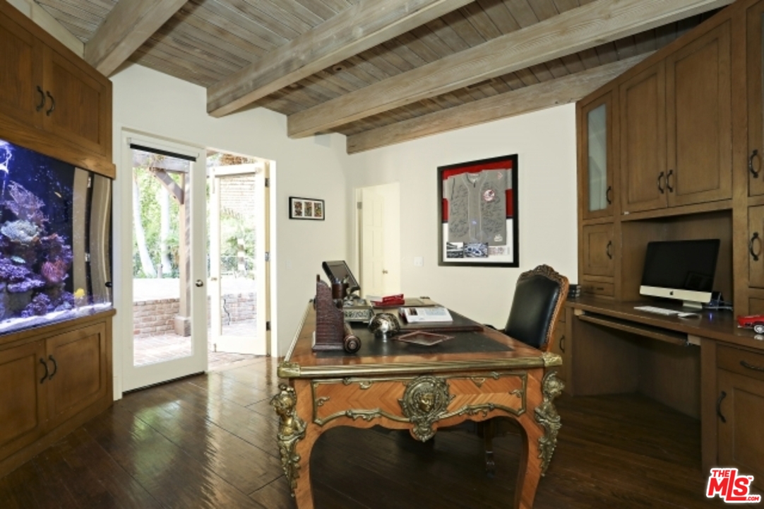 2841 Hutton Drive Beverly Hills, CA 90210 - Photo 34 of 43