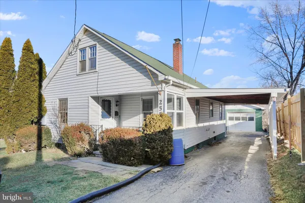 $219,500 | 255 West Marathon Place, Romney, WV 26757