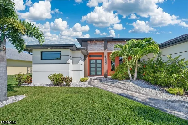 $749,999 | 1903 Southwest 31st Terrace, Cape Coral, FL 33914