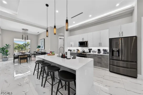 $749,999 | 1903 Southwest 31st Terrace, Cape Coral, FL 33914