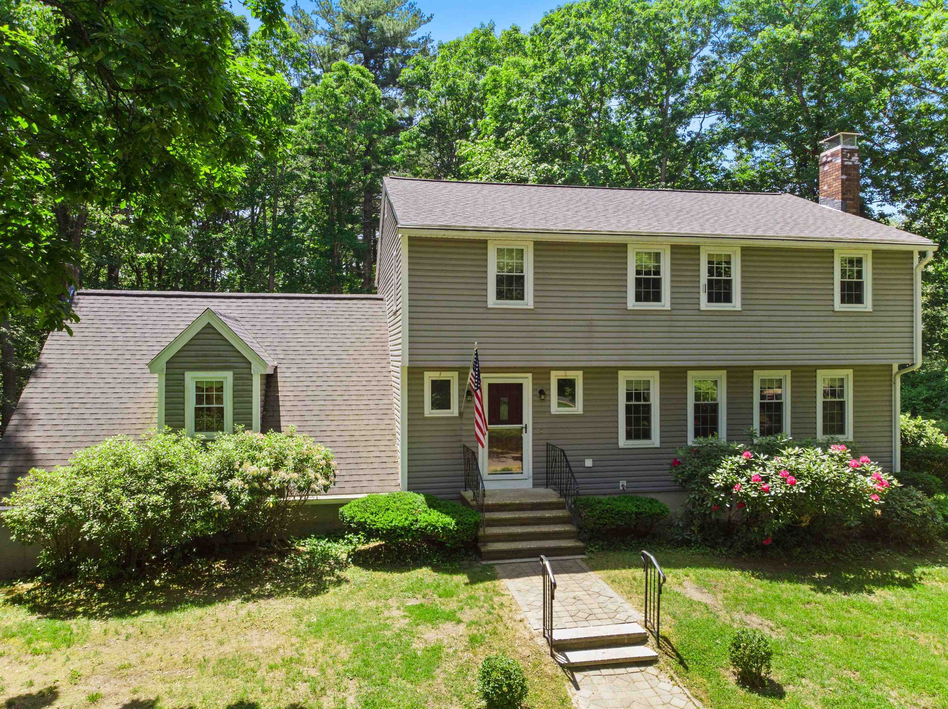 35 Sawyer Road Hampstead, NH 03841 - Photo 3 of 58