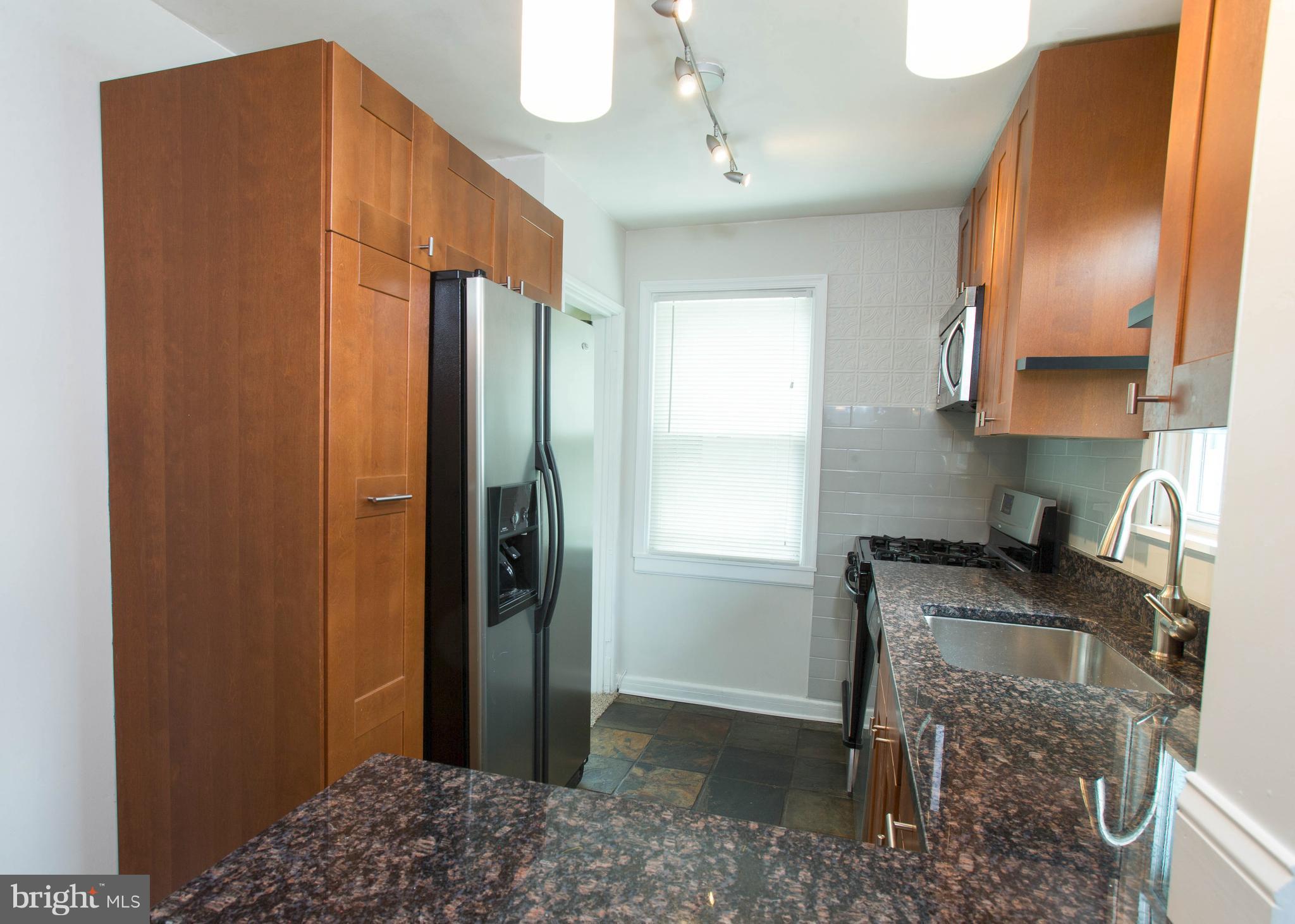 2521 Glencoe Road Baltimore, MD 21234 - Photo 8 of 25 Kitchen