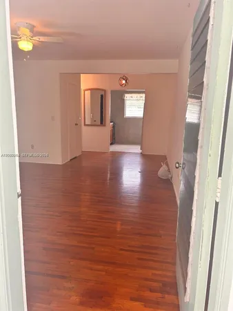 a view of livingroom with hardwood