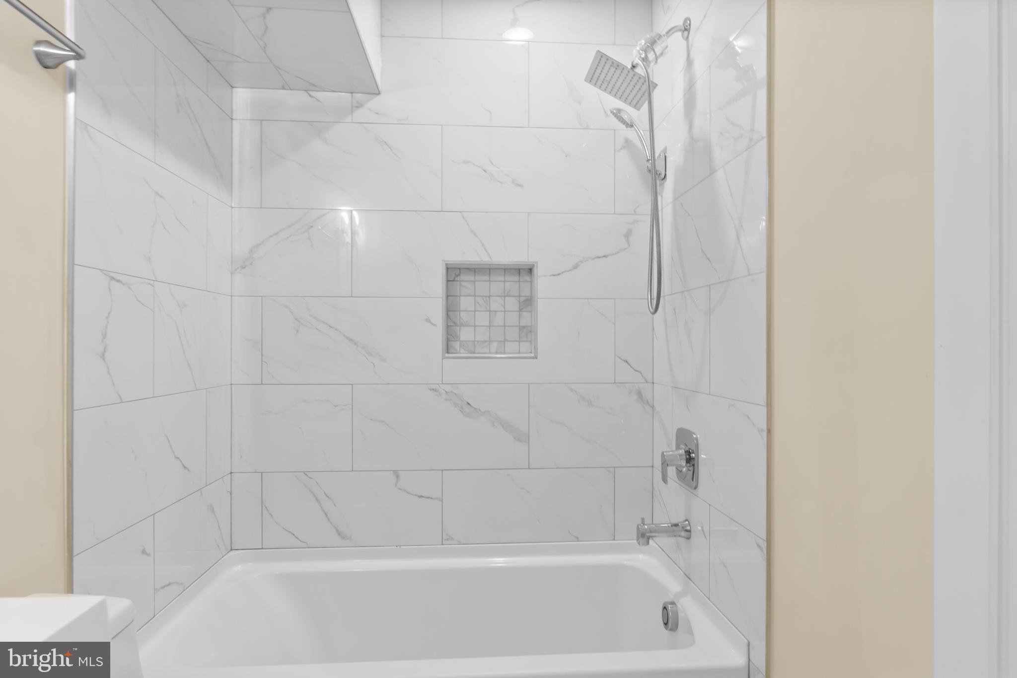 2405 Naylor Road Southeast Washington, DC 20020 - Photo 17 of 23 a bathroom with a shower
