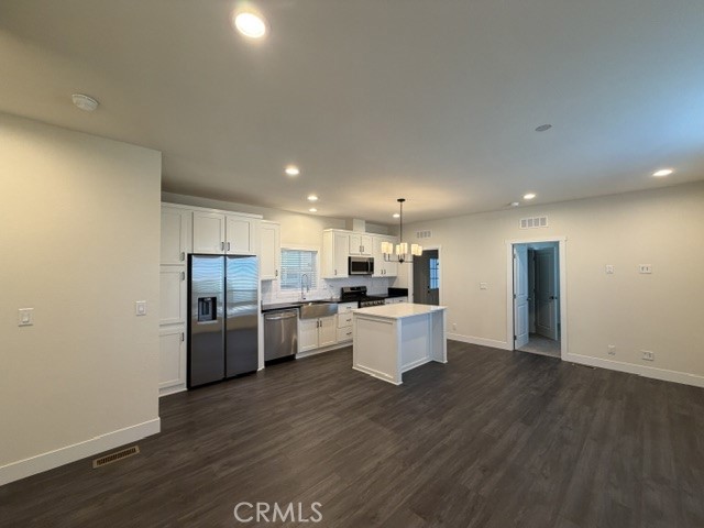 3444 West Center Street, Unit 61 Riverside, CA 92501 - Photo 7 of 24 Gallery Image 7